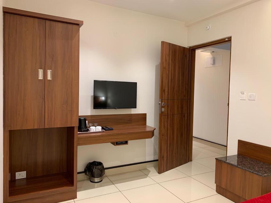 Jesta Residency Hotel Hasszan Kültér fotó