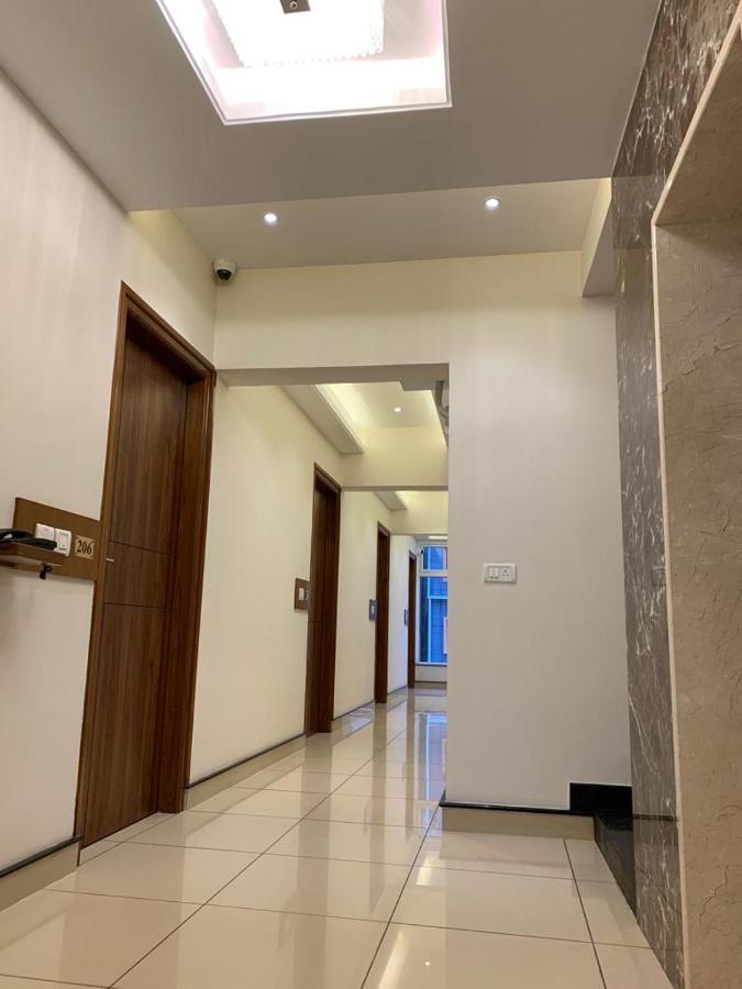 Jesta Residency Hotel Hasszan Kültér fotó