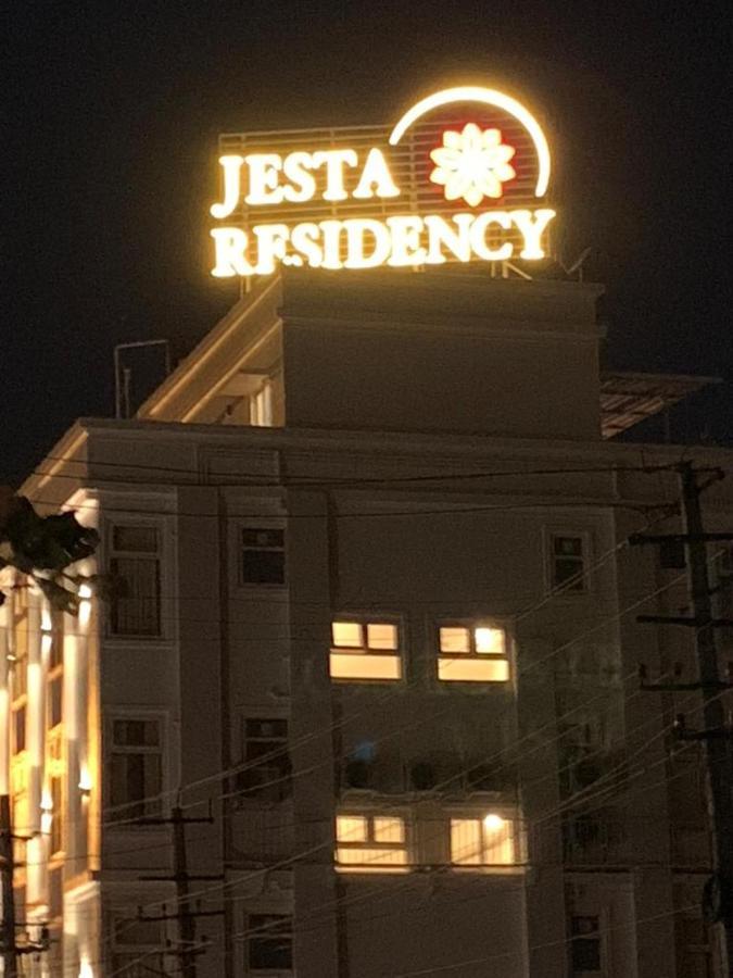 Jesta Residency Hotel Hasszan Kültér fotó